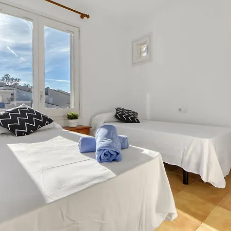 Platja De Roses-6 By Interhome 公寓